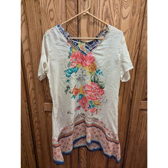 Johnny Was Tops - Gorgeous silk handkerchief short sleeve tunic top by Johnny Was size Small